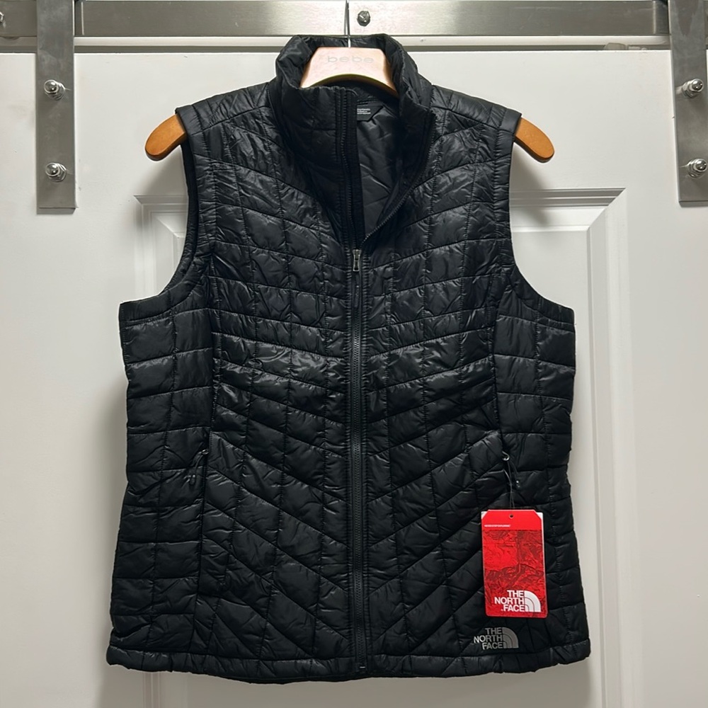 North Face Black Quilted Vest ThermoBall Trekker Vest NWT